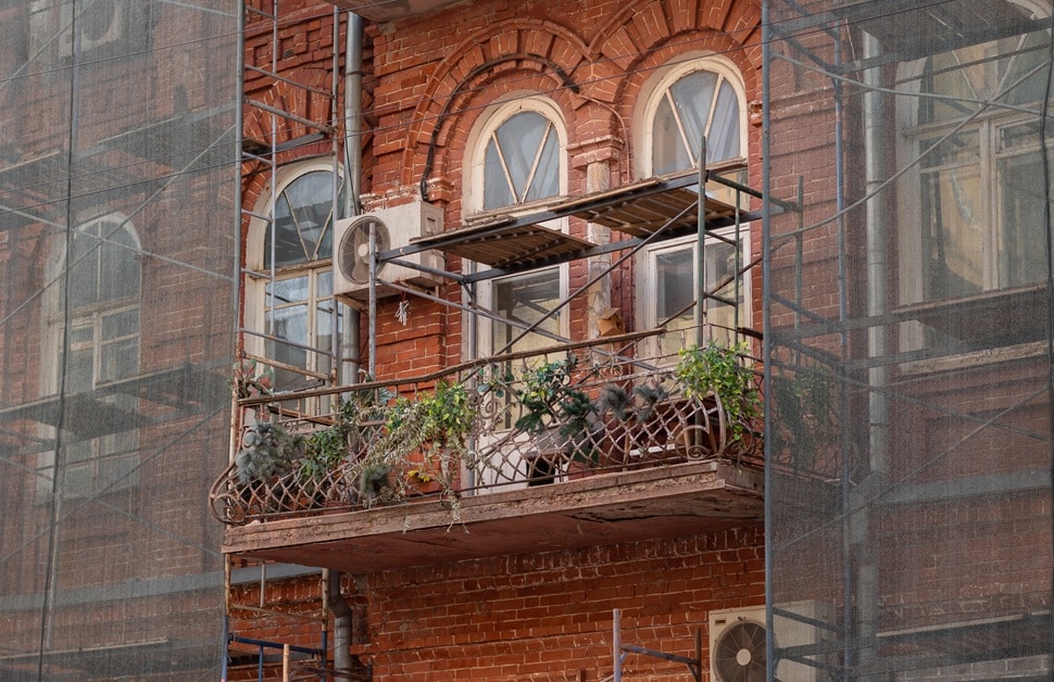 scaffolding on a listed building during a renovation project